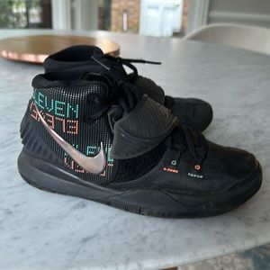 Nike kyrie basketball shoes